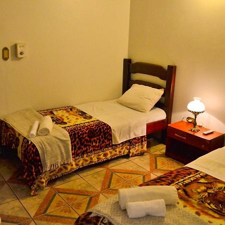סיודד דל אסטה Hotel & Restaurante Guarania מראה חיצוני תמונה