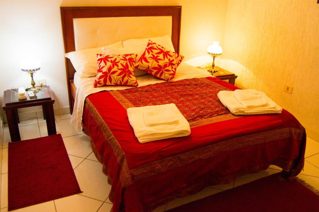 סיודד דל אסטה Hotel & Restaurante Guarania מראה חיצוני תמונה